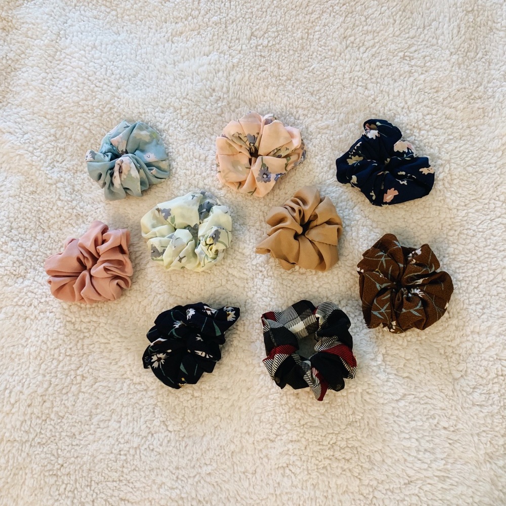 Brand New Scruchie Bundle!!